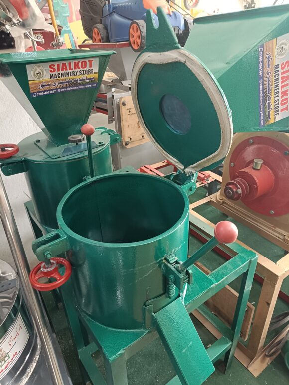 Commercial Dry Masala Spice Chilli grinder Machine - Image 2
