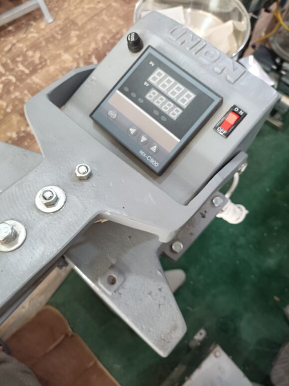 Foot Pedal Impulse Sealer with Cutter Heat Sealer Machine - Image 2