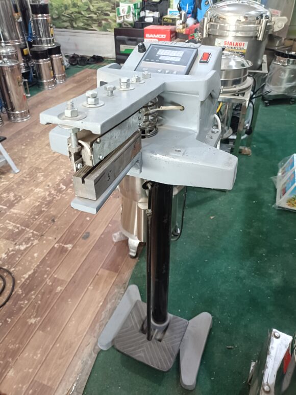 Foot Pedal Impulse Sealer with Cutter Heat Sealer Machine - Image 3