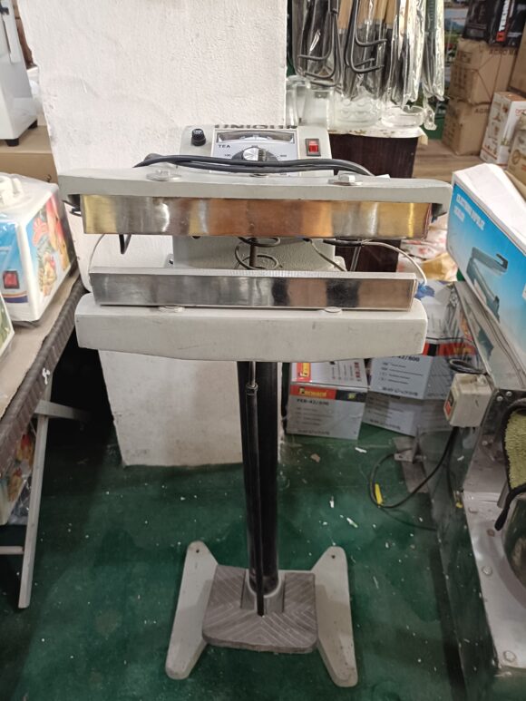 Commercial Pedal Plastic Bag Sealing Machine, Ideal for Industrial and Commercial Use