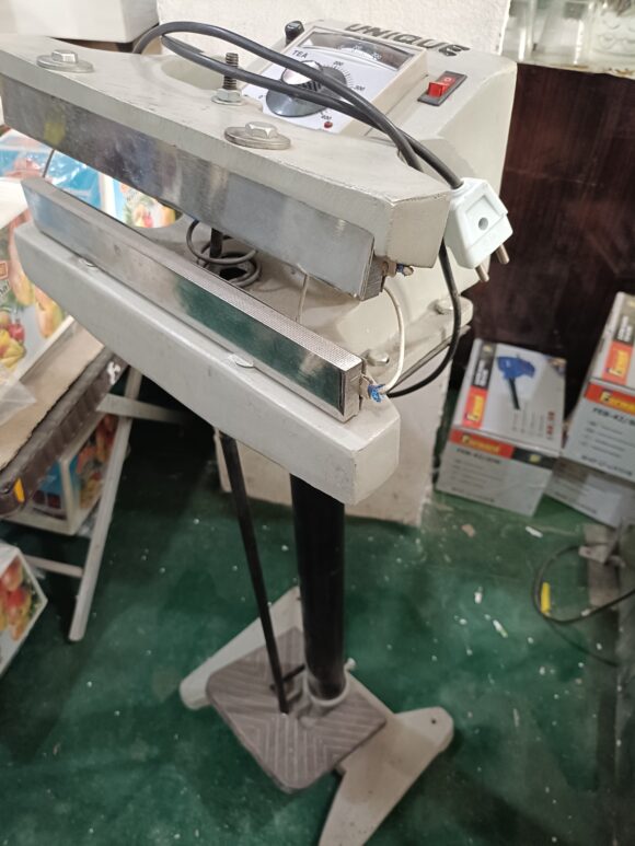 Commercial Pedal Plastic Bag Sealing Machine, Ideal for Industrial and Commercial Use - Image 4